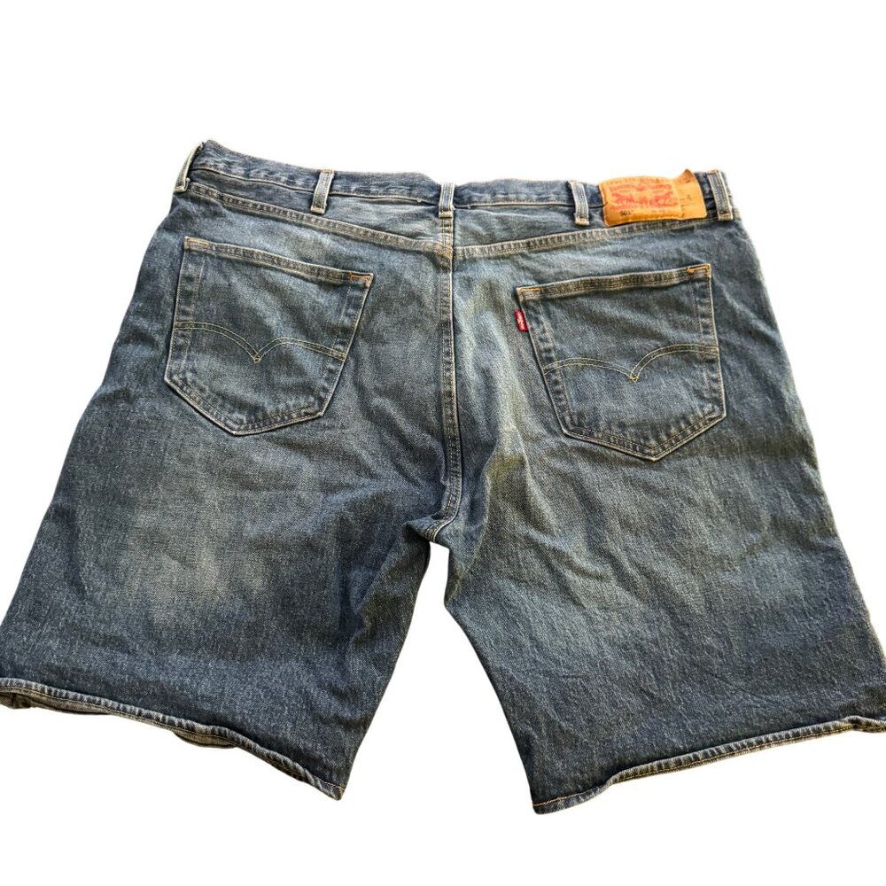 Vintage Levi's 501 Men's Denim Jean Shorts Button-Fly Classic Fit Blue, Size 42 - Picture 2 of 9
